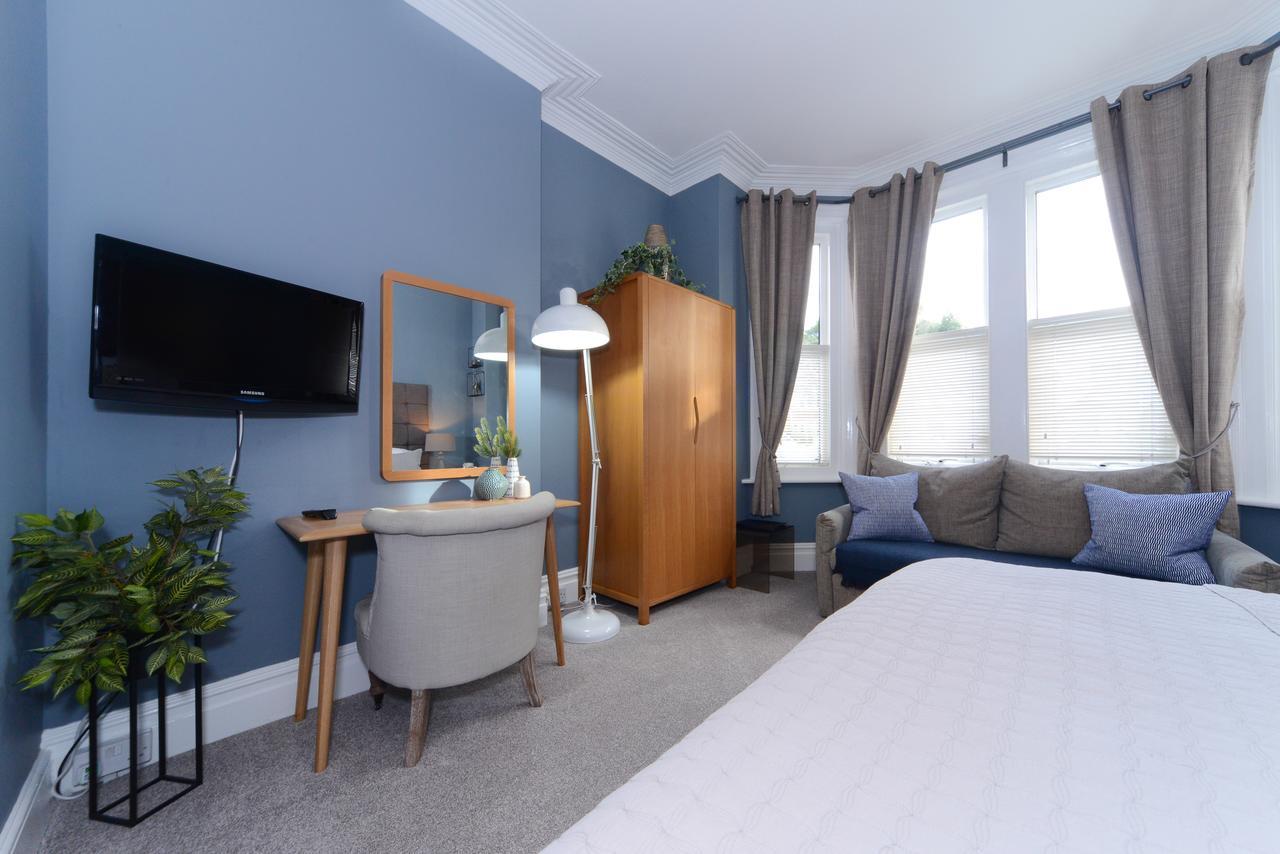 Mory House Bed and Breakfast Bournemouth Exteriör bild