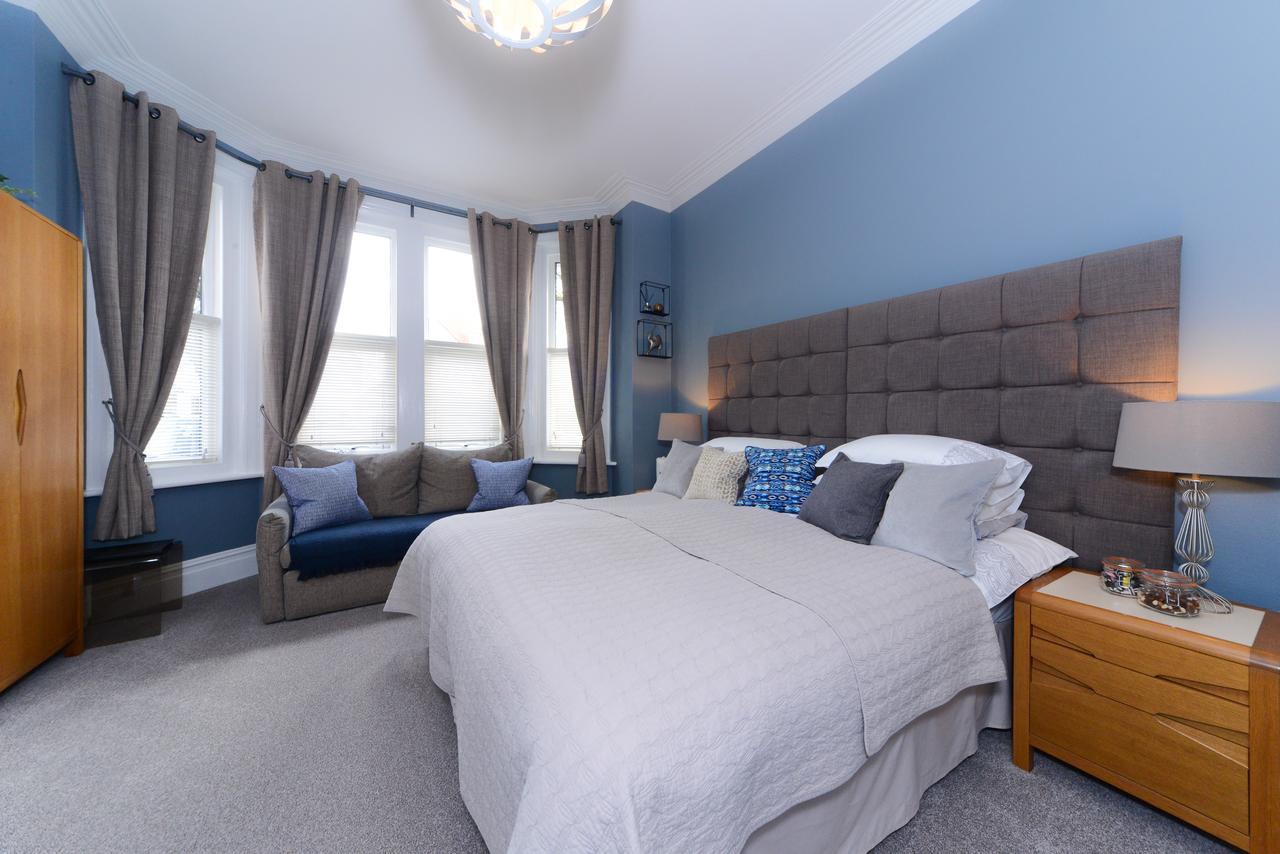 Mory House Bed and Breakfast Bournemouth Exteriör bild