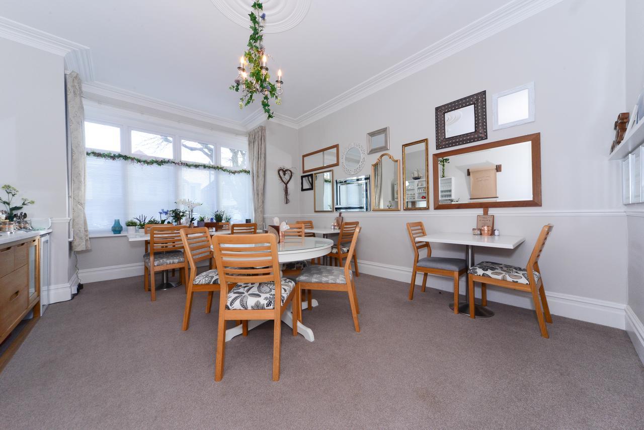 Mory House Bed and Breakfast Bournemouth Exteriör bild